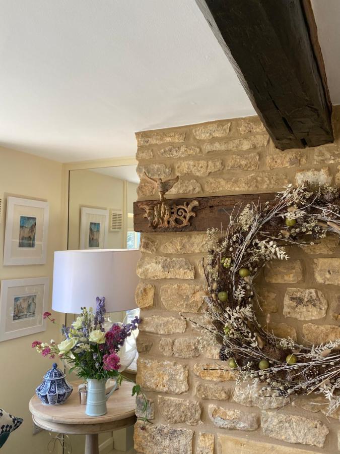 צ'יפינג קמפדן Vine Cottage מראה חיצוני תמונה