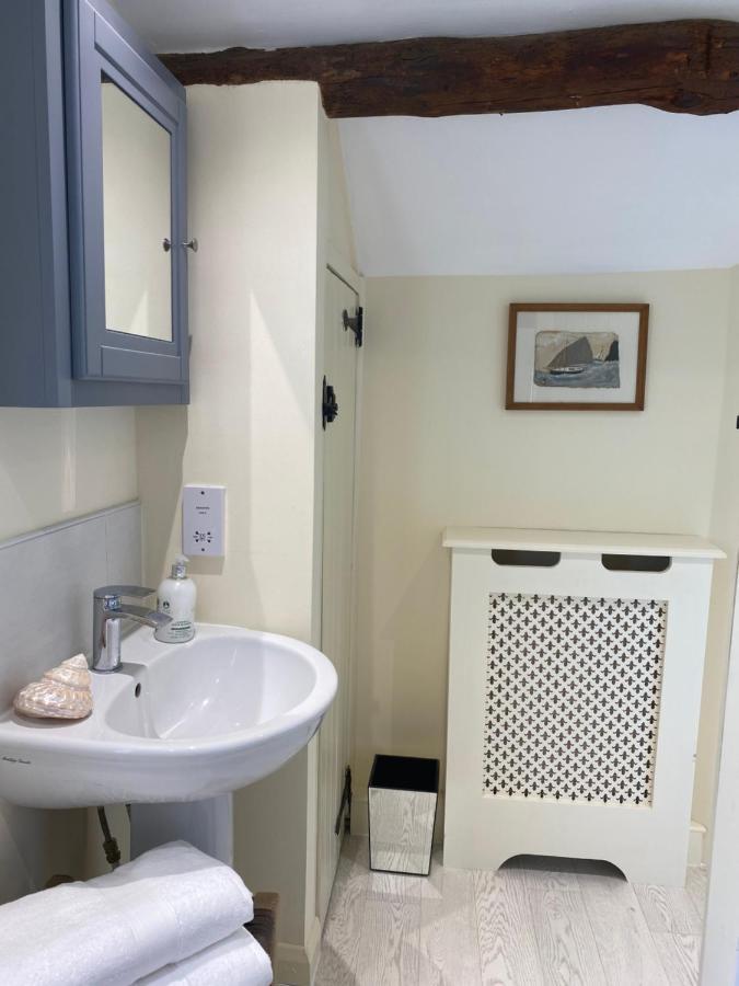צ'יפינג קמפדן Vine Cottage מראה חיצוני תמונה