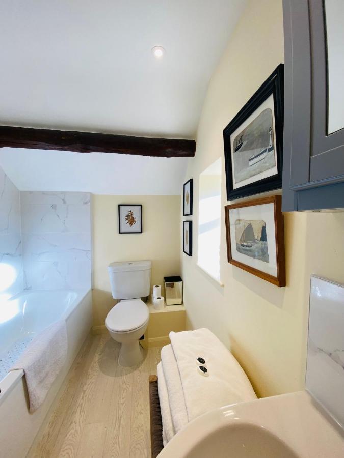 צ'יפינג קמפדן Vine Cottage מראה חיצוני תמונה